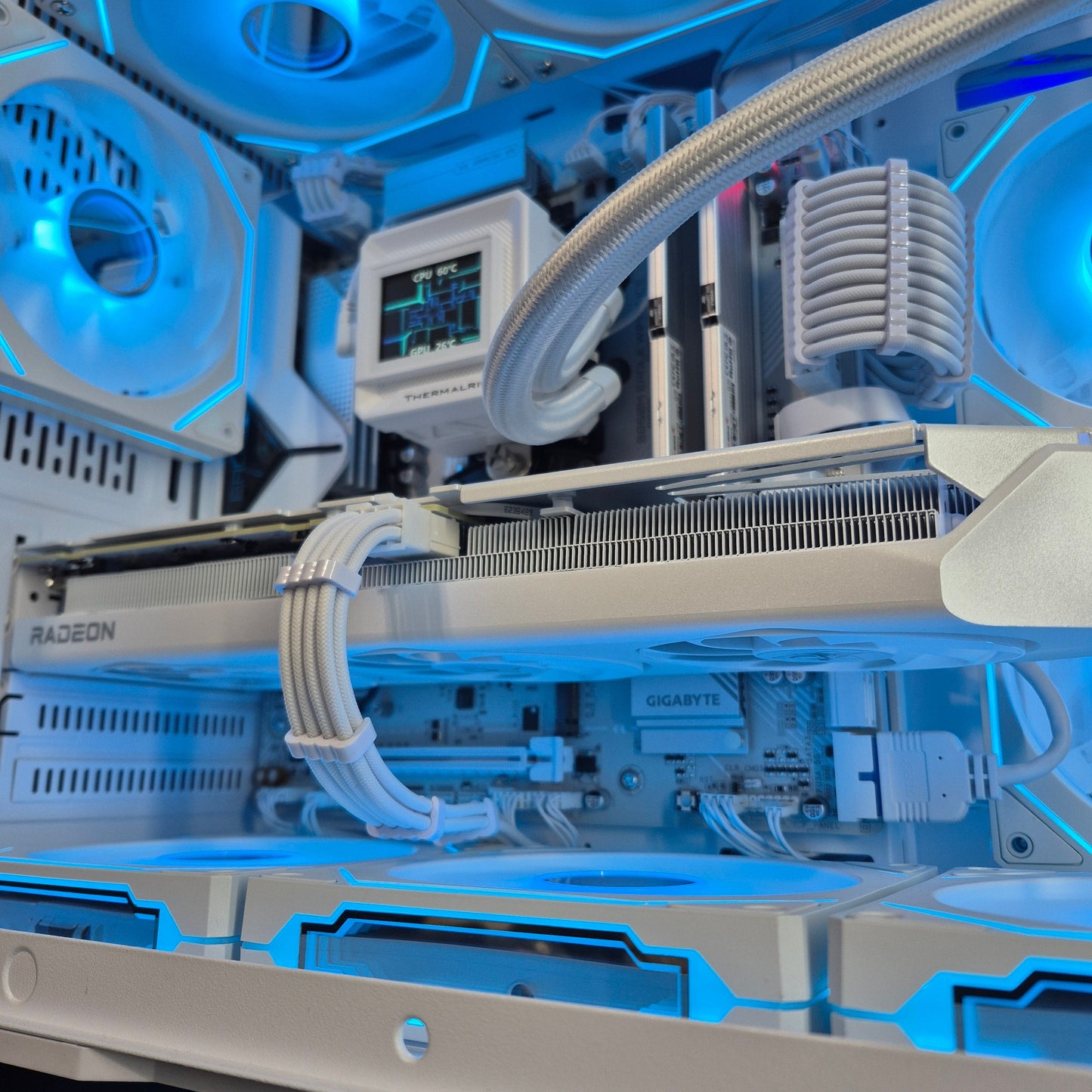 ā” Pegasus ā Ryzen 5 9600X + RX 9060 XT 16GB ā”