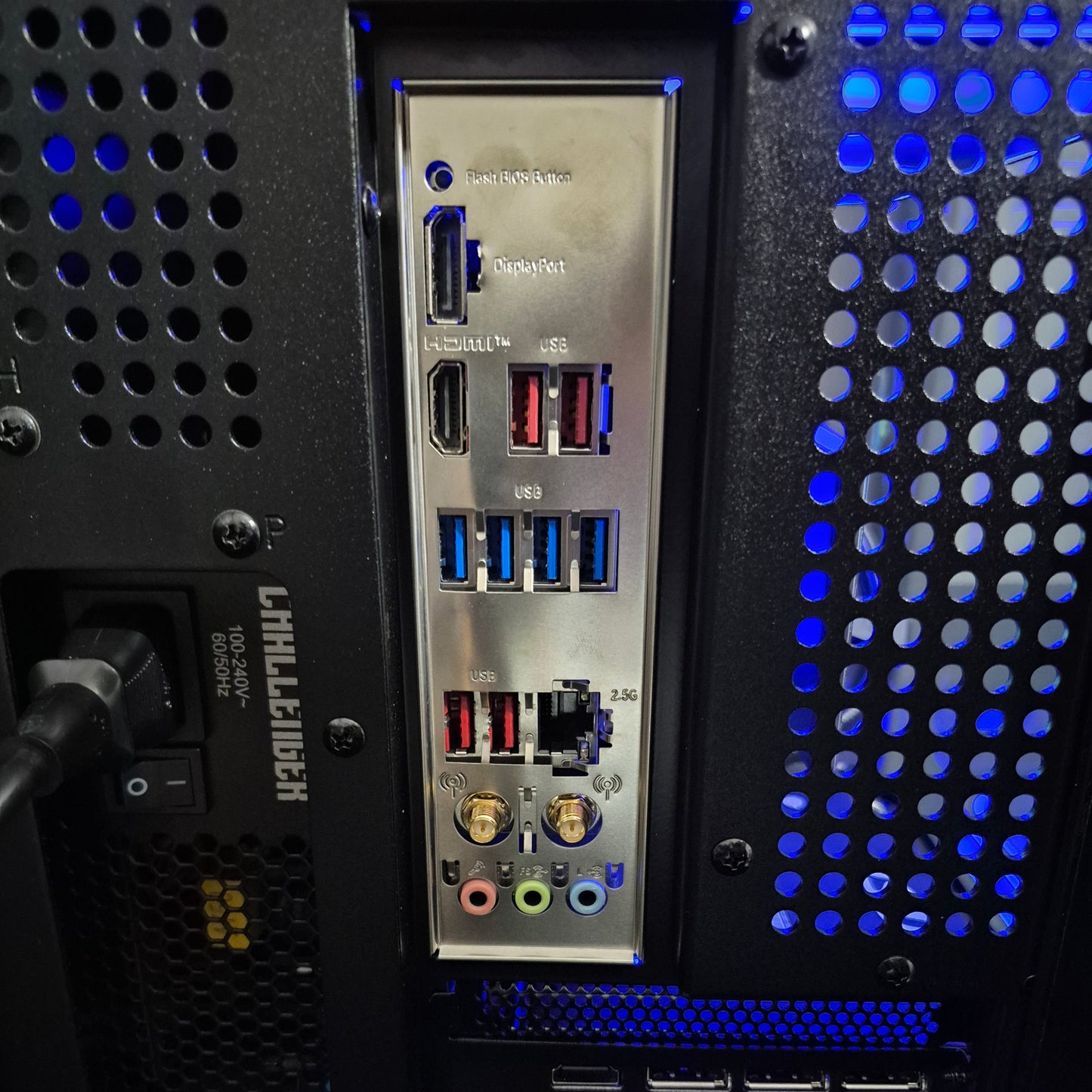 TK-1 - Ryzen 7 7700X - RTX 5070