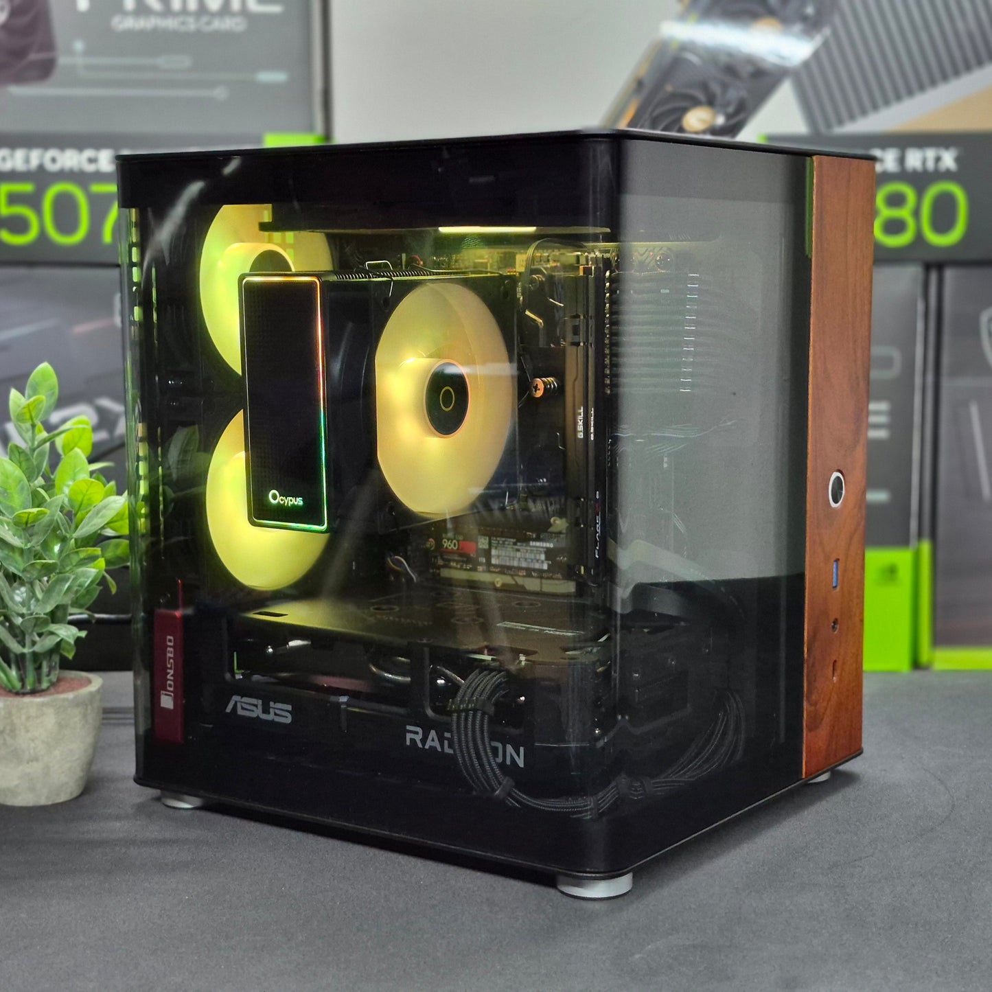 VITRUVIUS - 9600X + 9060 XT 16gb