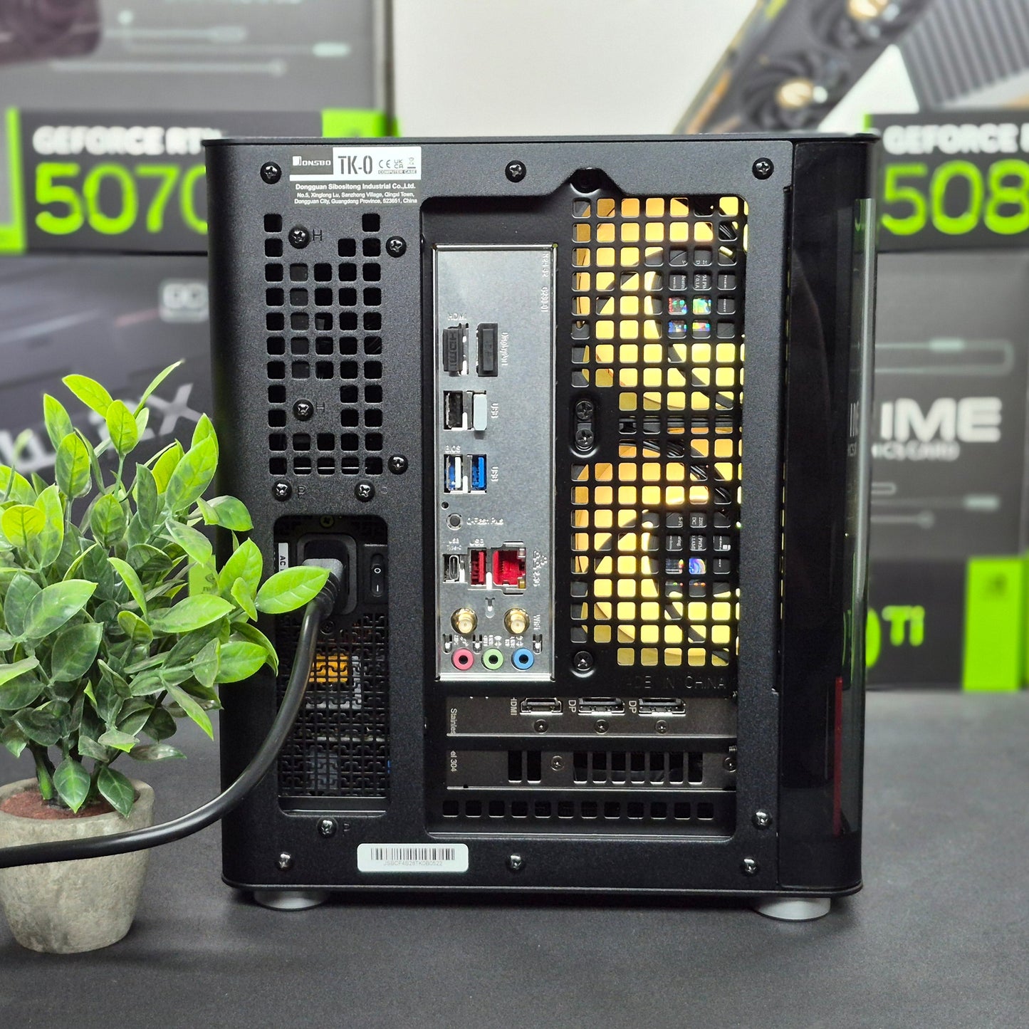 VITRUVIUS - 9600X + 9060 XT 16gb
